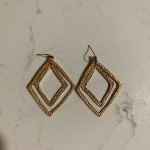 Evereve Gold Dangly Earrings